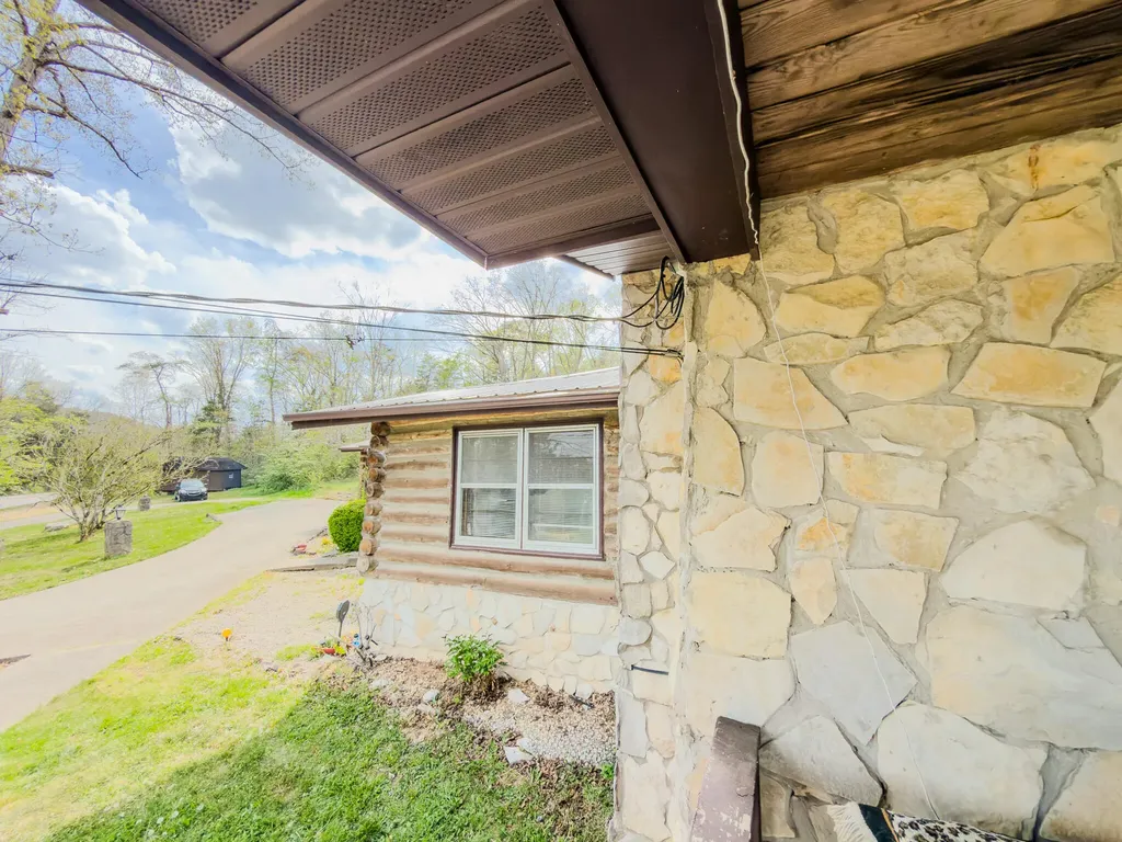 5355 Kentucky 790 Bronston KY 42518