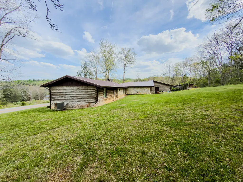 5355 Kentucky 790 Bronston KY 42518