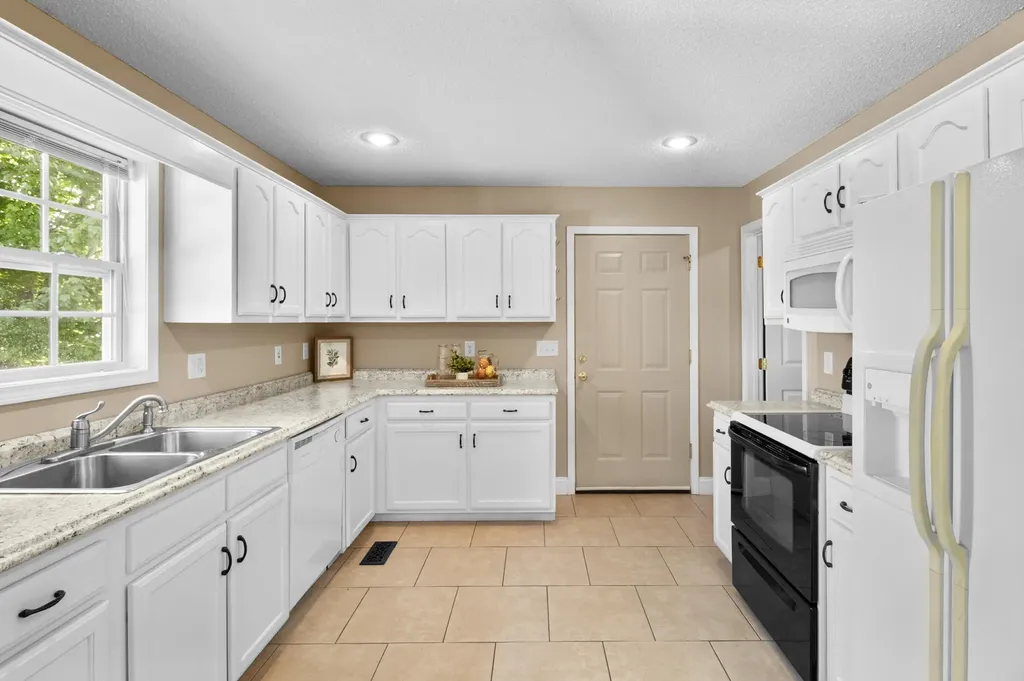 248 Westwood Drive London KY 40741