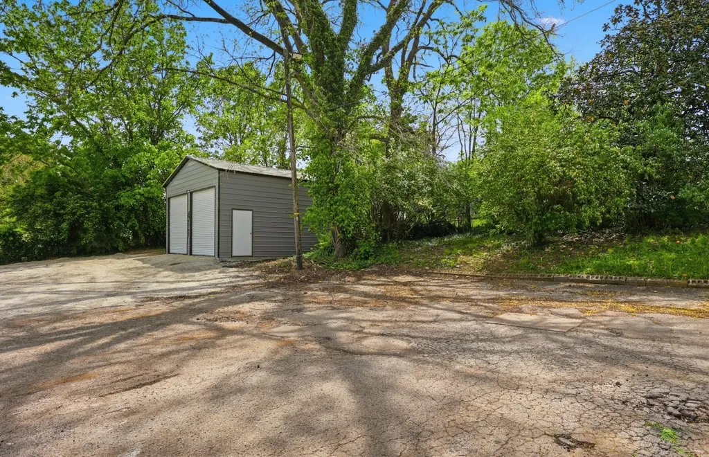 411 N Main Street Winchester KY 40391