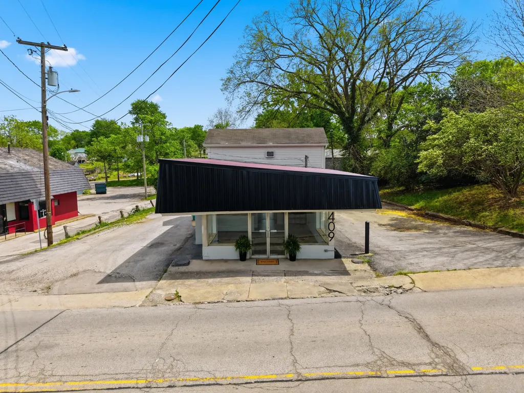 409 N Main Street Winchester KY 40391