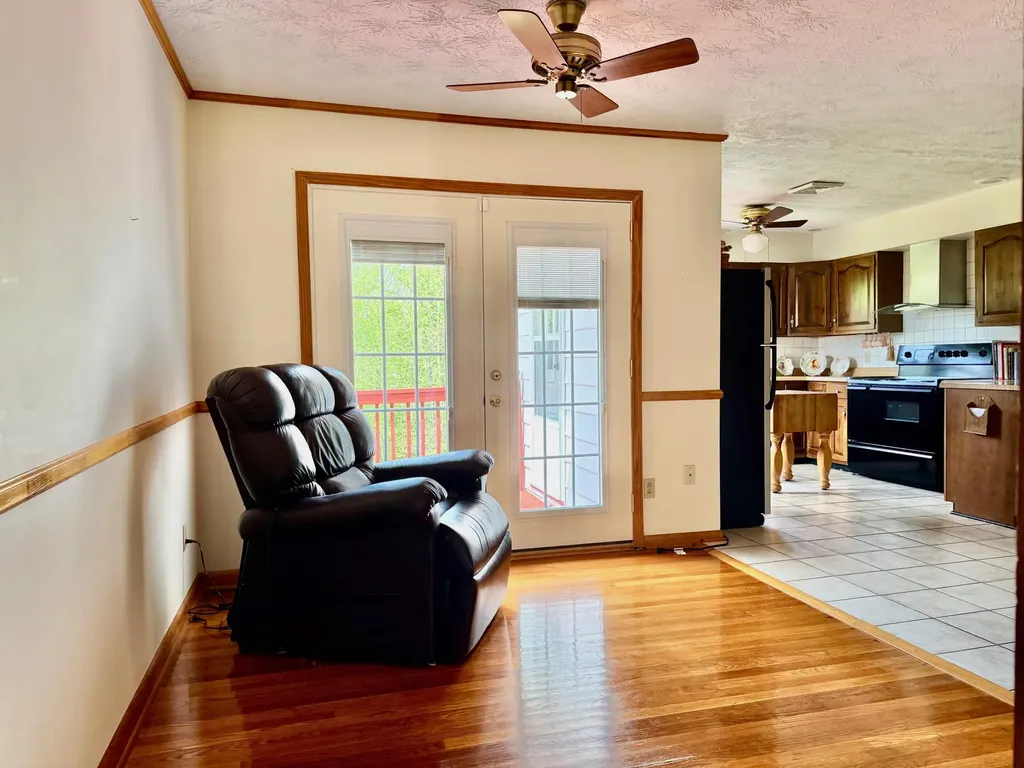 3317 Highway 52 Beattyville KY 41311