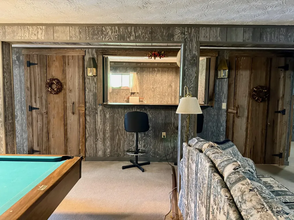 3317 Highway 52 Beattyville KY 41311