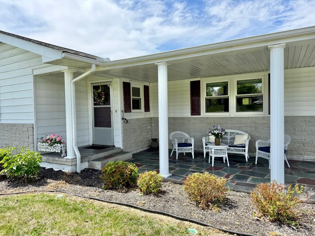 3317 Highway 52 Beattyville KY 41311