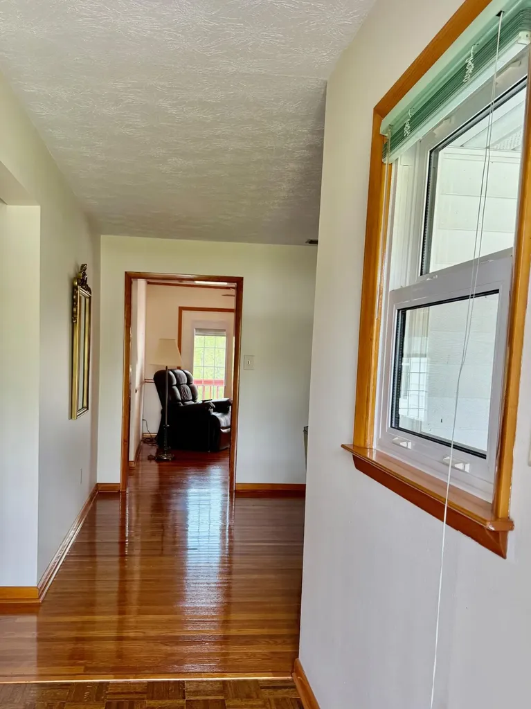 3317 Highway 52 Beattyville KY 41311