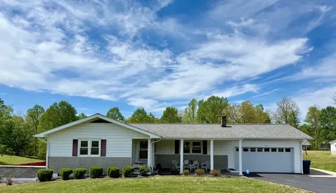 3317 Highway 52 Beattyville KY 41311