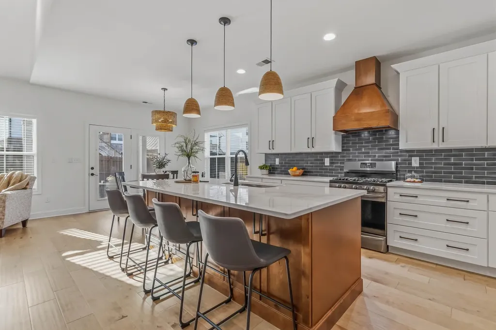 1373 Angus Trail Lexington KY 40509