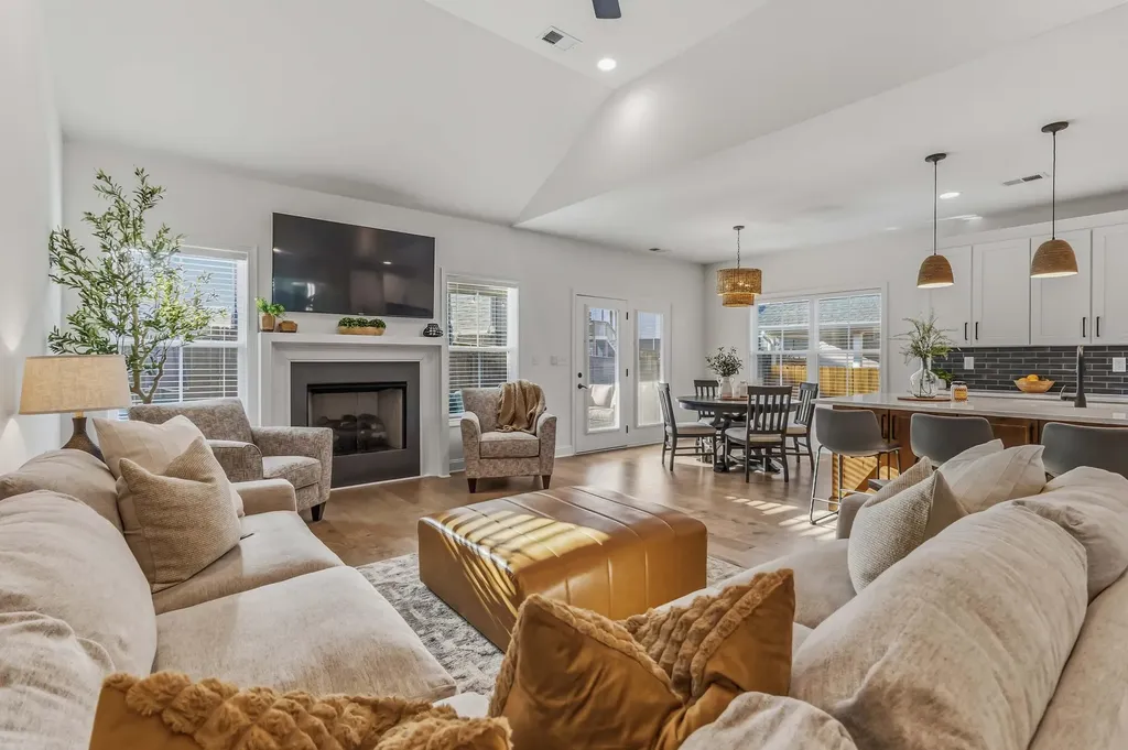 1373 Angus Trail Lexington KY 40509