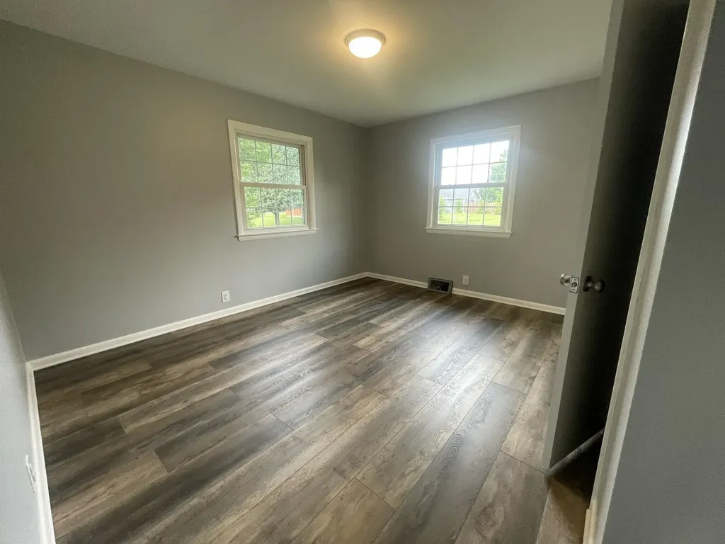 161 Freeman Avenue Russell Springs KY 42642