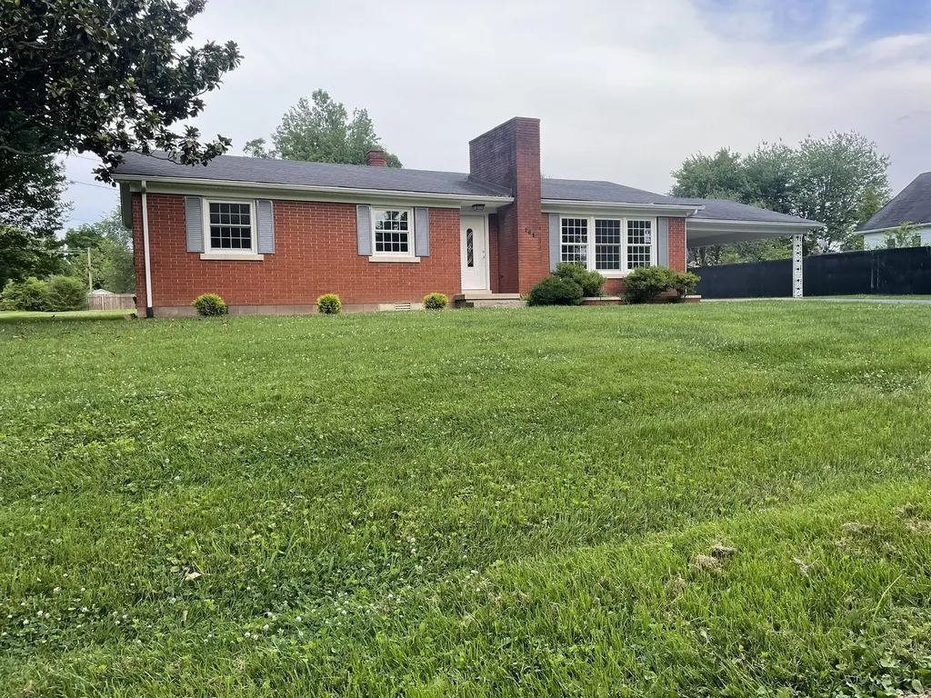 161 Freeman Avenue Russell Springs KY 42642