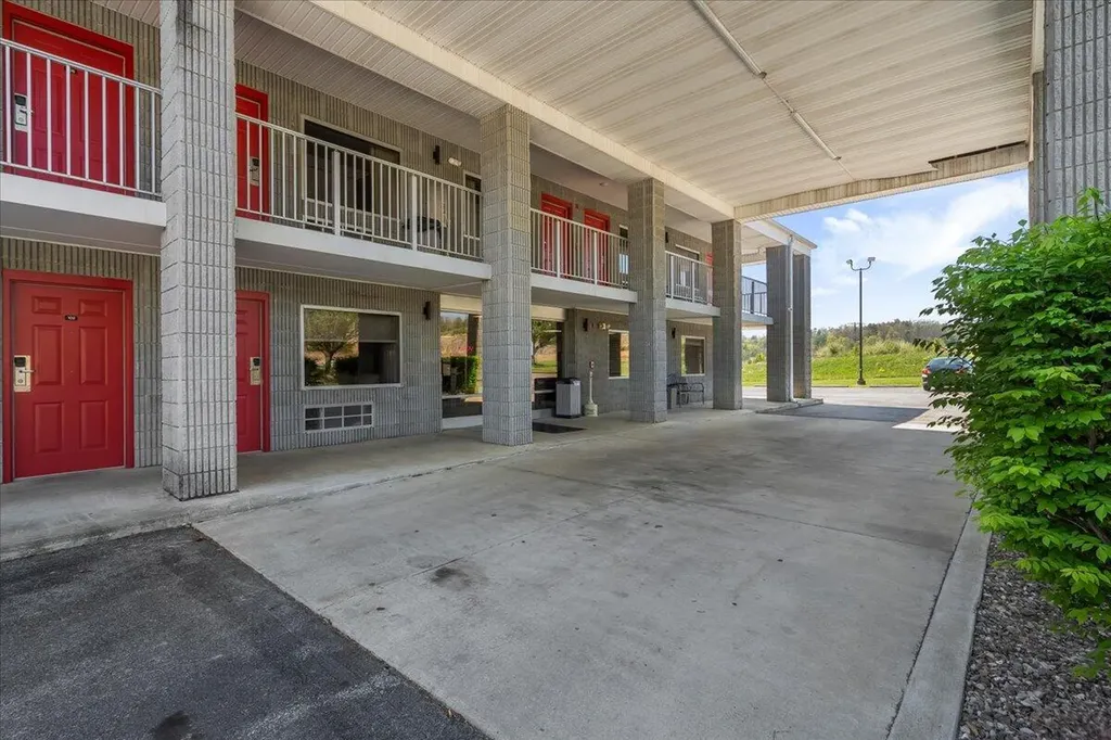 182 Quillen Chapel Road Campton KY 41301