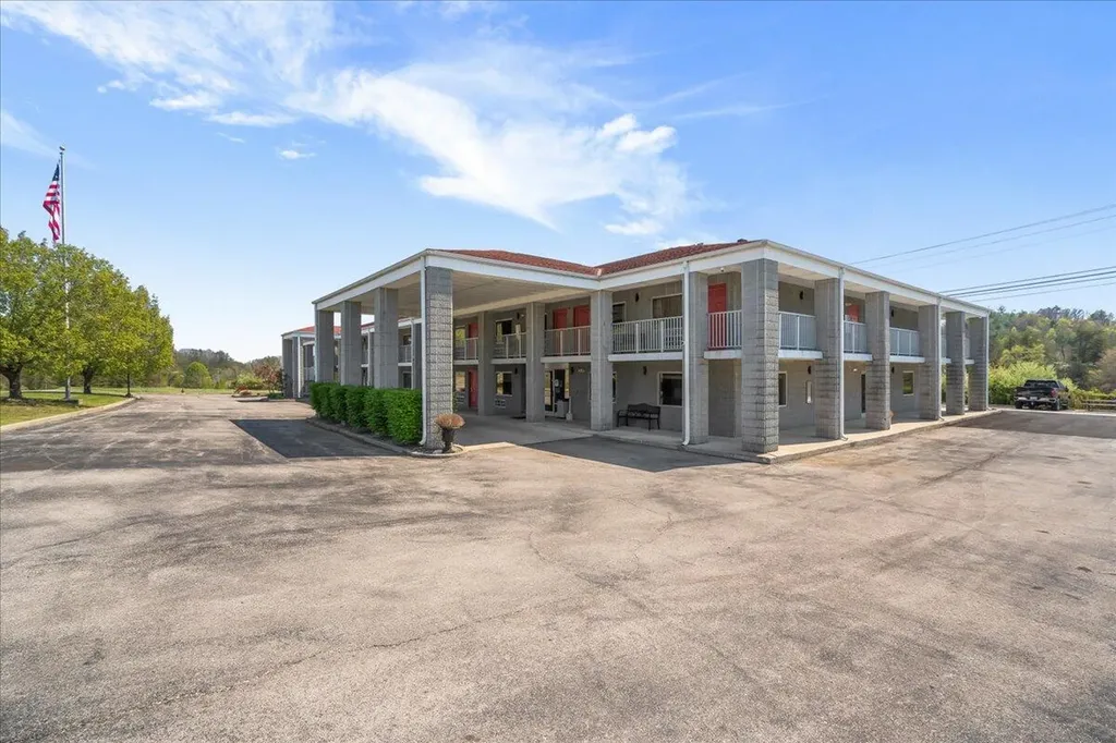 182 Quillen Chapel Road Campton KY 41301