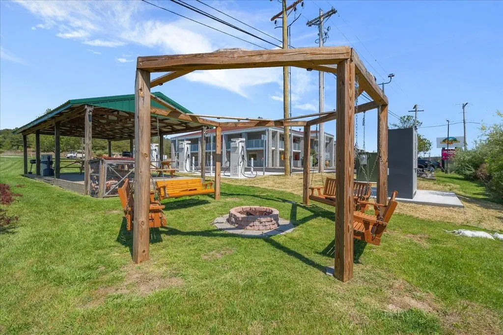 182 Quillen Chapel Road Campton KY 41301