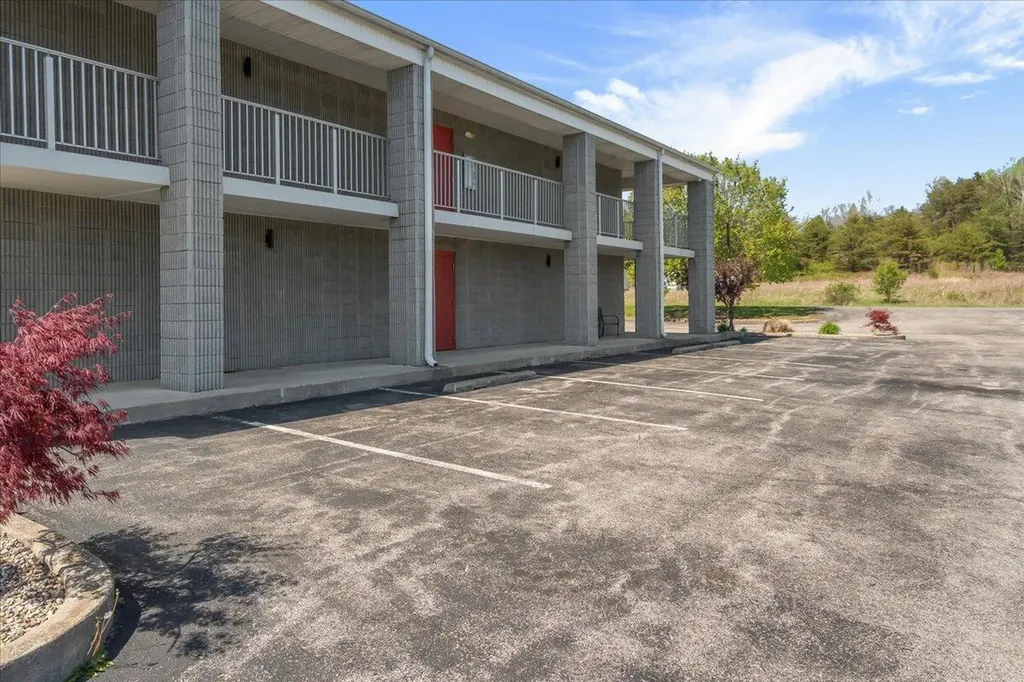 182 Quillen Chapel Road Campton KY 41301