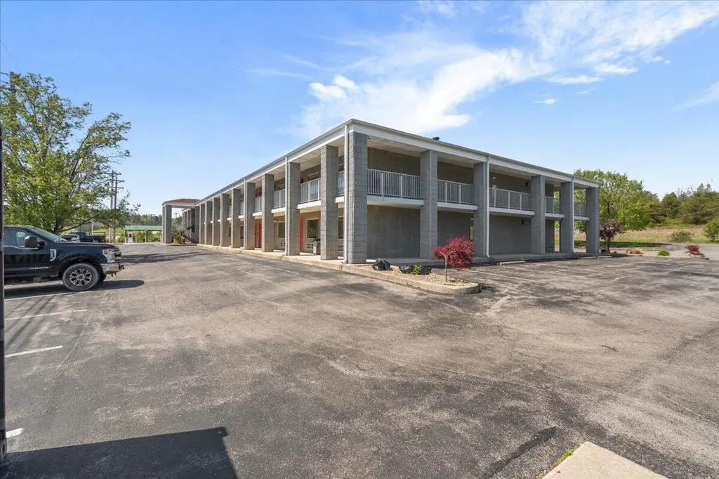 182 Quillen Chapel Road Campton KY 41301