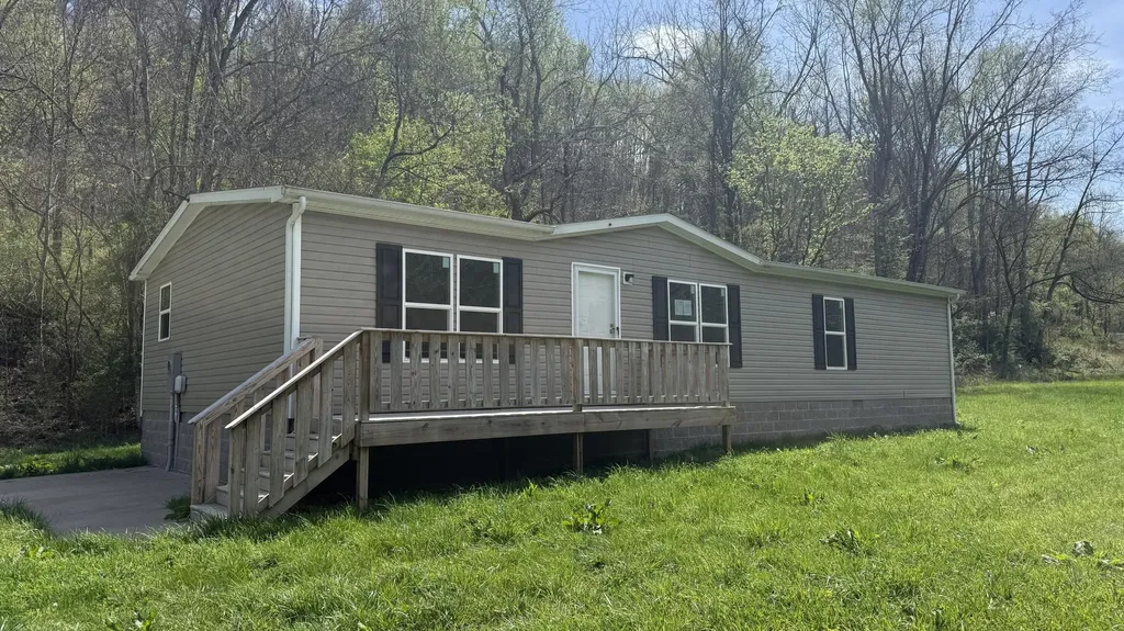 3230 Scaffold Cane Road Berea KY 40403