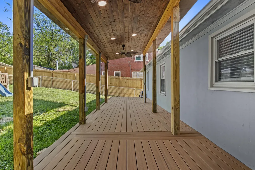 408 N 3rd Street Danville KY 40422
