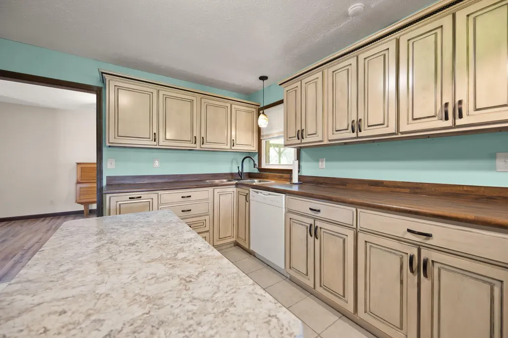 295 Hampton Avenue Somerset KY 42503