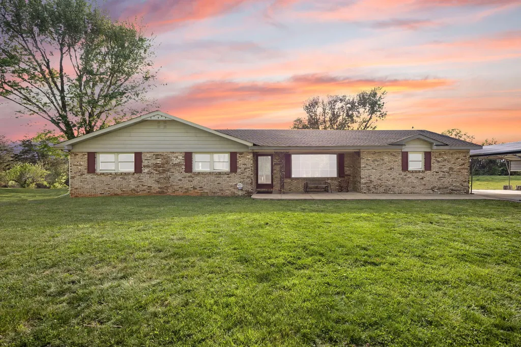 295 Hampton Avenue Somerset KY 42503
