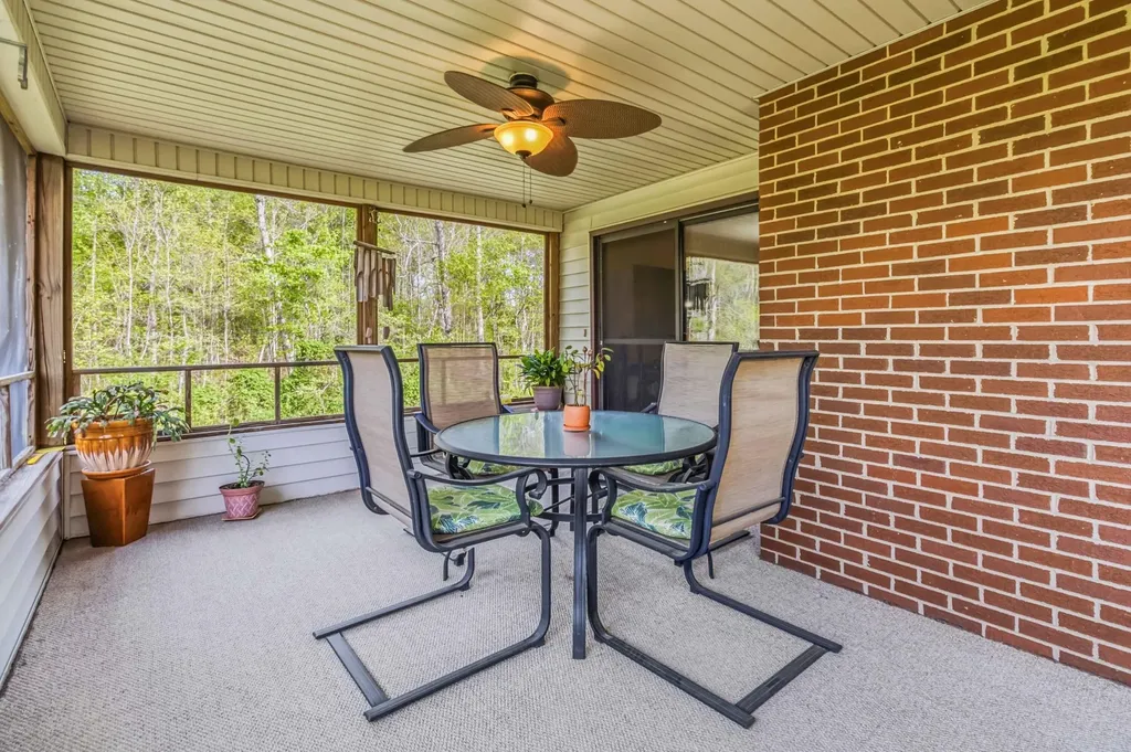 2109 Nelson Valley Road Science Hill KY 42553