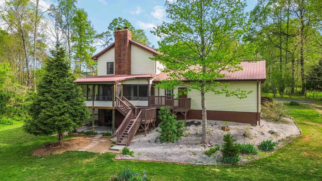 2109 Nelson Valley Road Science Hill KY 42553