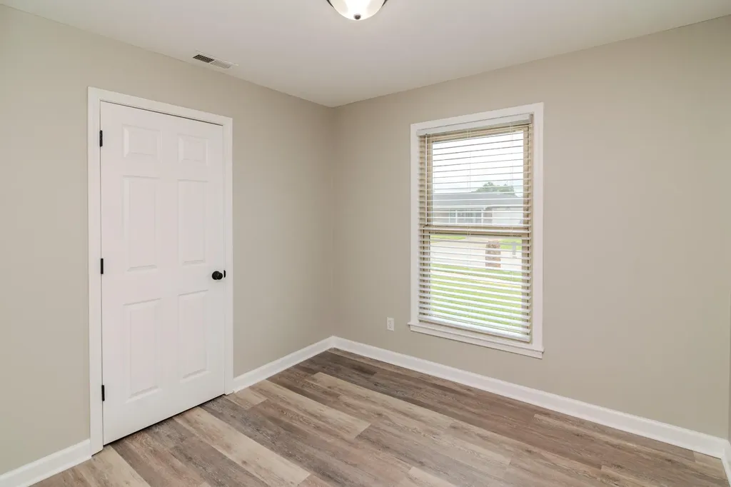 826 Mildred Street Versailles KY 40383