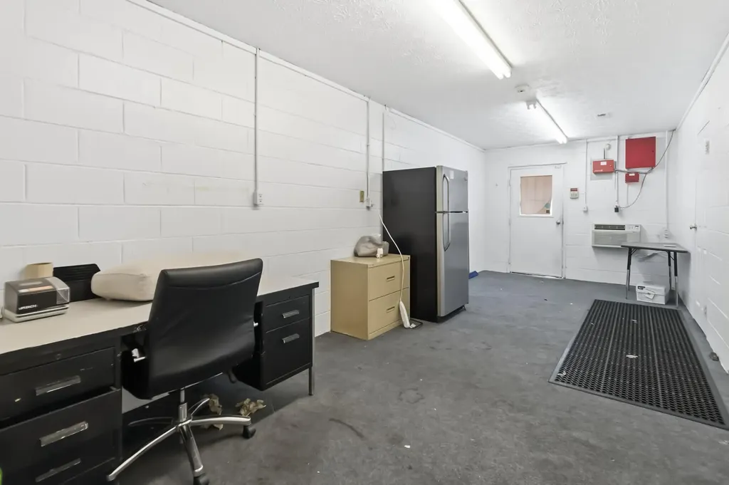 4432 Kentucky 80 Somerset KY 42503