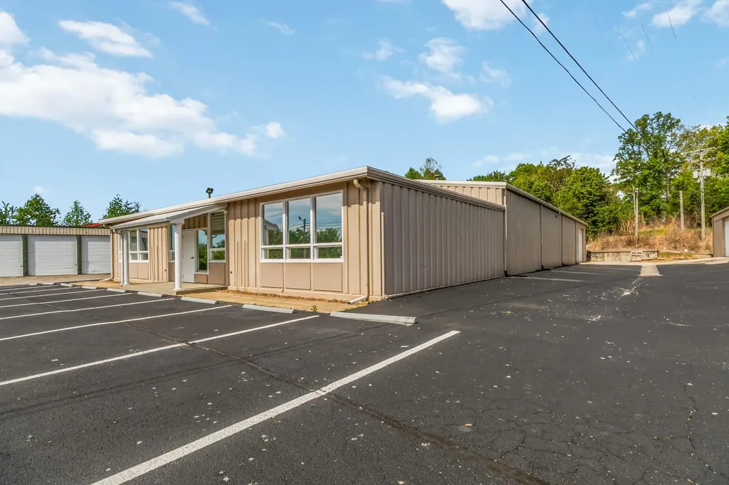 4432 Kentucky 80 Somerset KY 42503