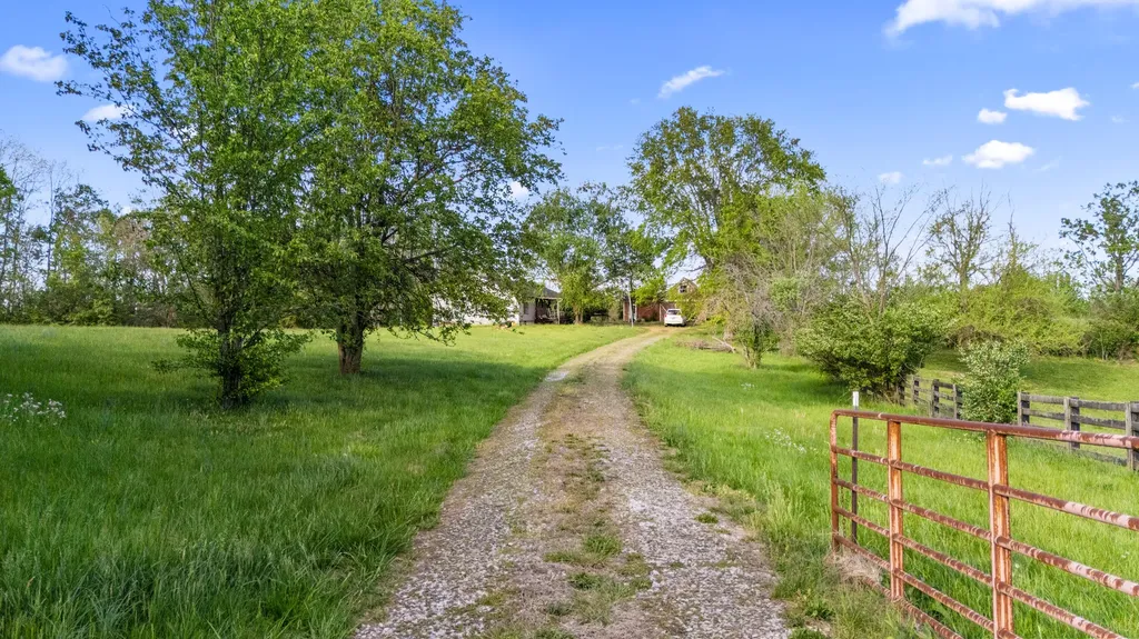 697 Goose Creek Road Winchester KY 40391