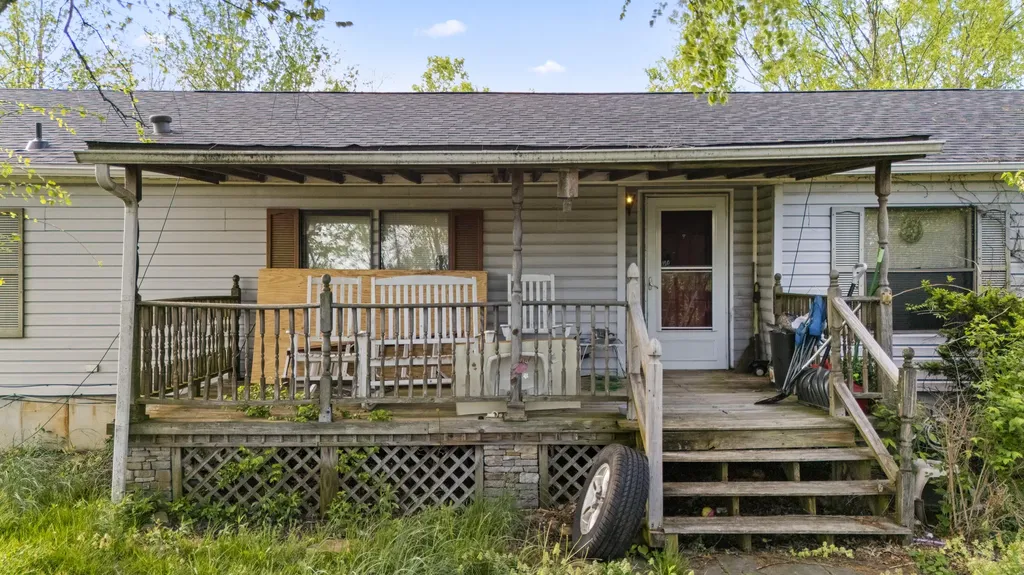697 Goose Creek Road Winchester KY 40391