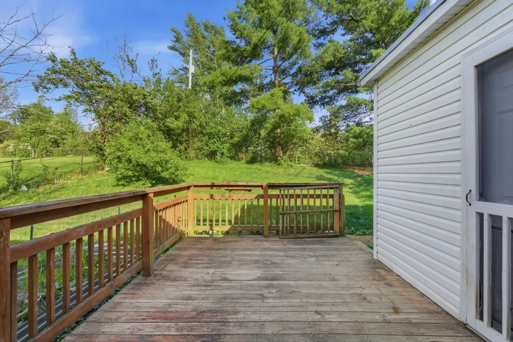 3728 Red River Drive Lexington KY 40517