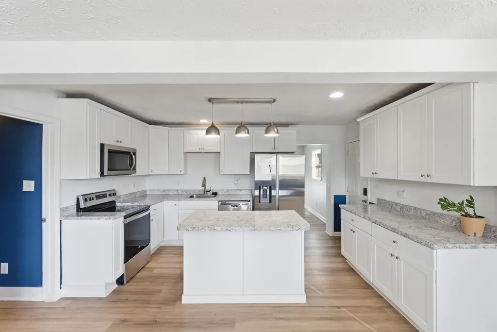 3728 Red River Drive Lexington KY 40517