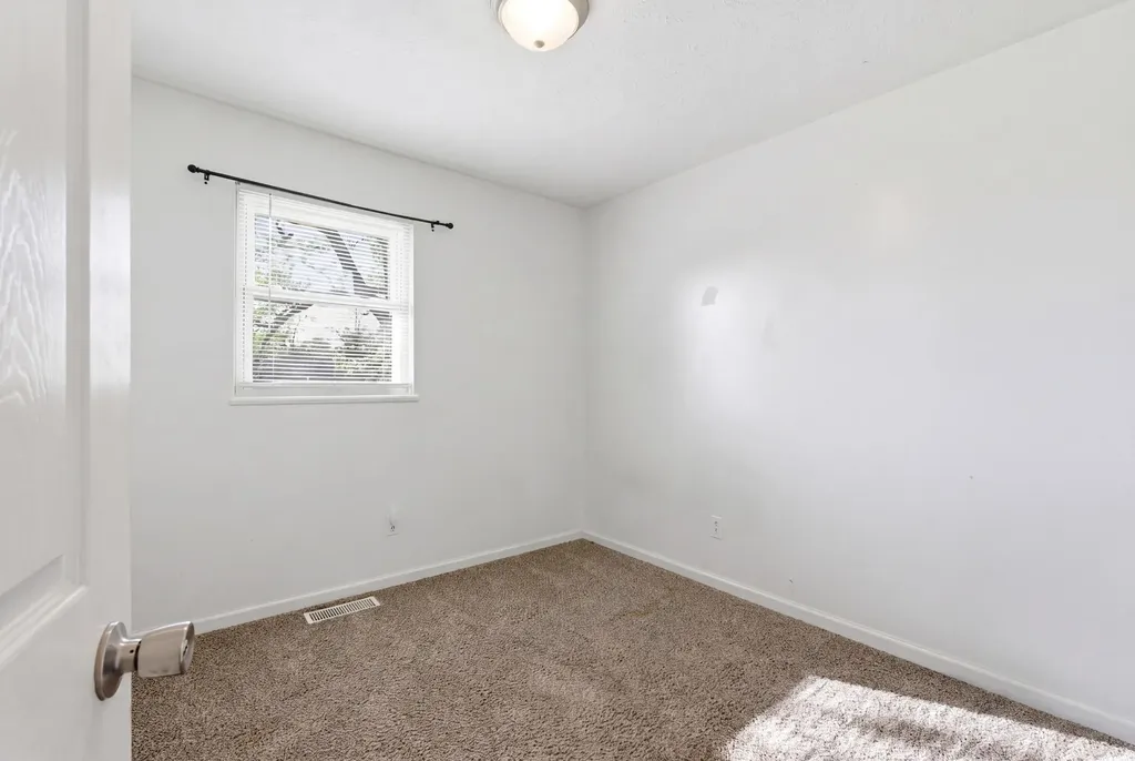 3728 Red River Drive Lexington KY 40517