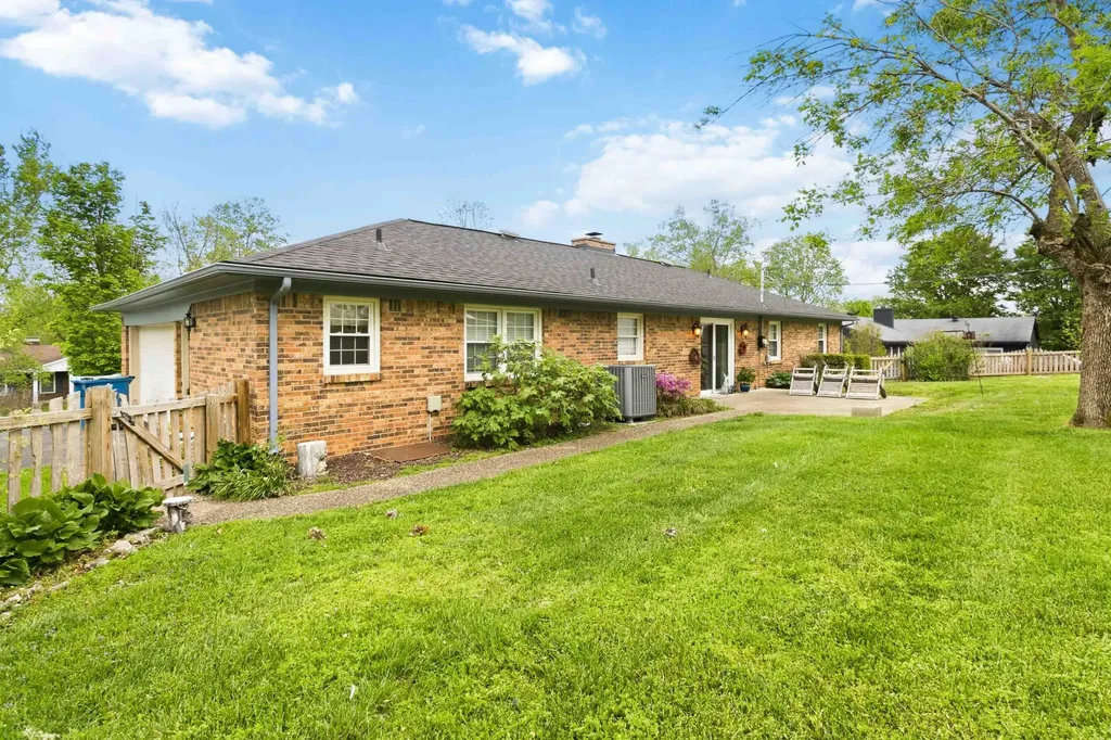522 Silverbrook Drive Danville KY 40422