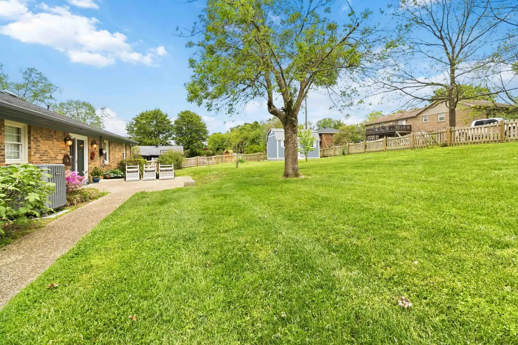 522 Silverbrook Drive Danville KY 40422