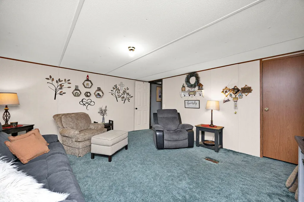 1794 Kirkwood Road Salvisa KY 40372
