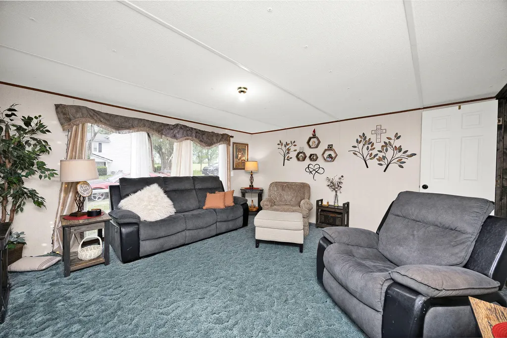 1794 Kirkwood Road Salvisa KY 40372