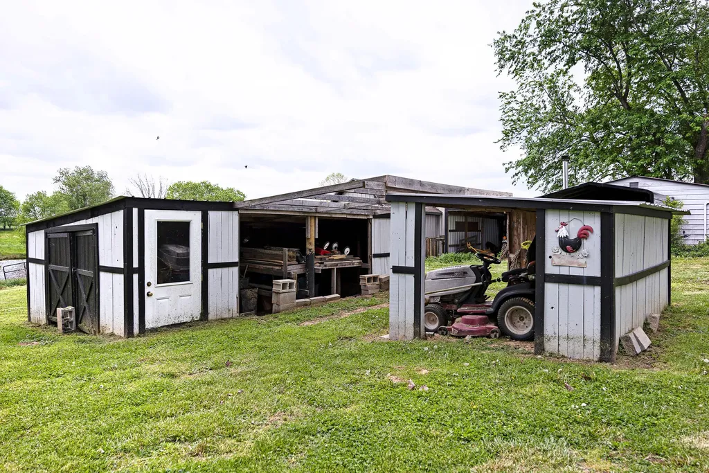 1794 Kirkwood Road Salvisa KY 40372