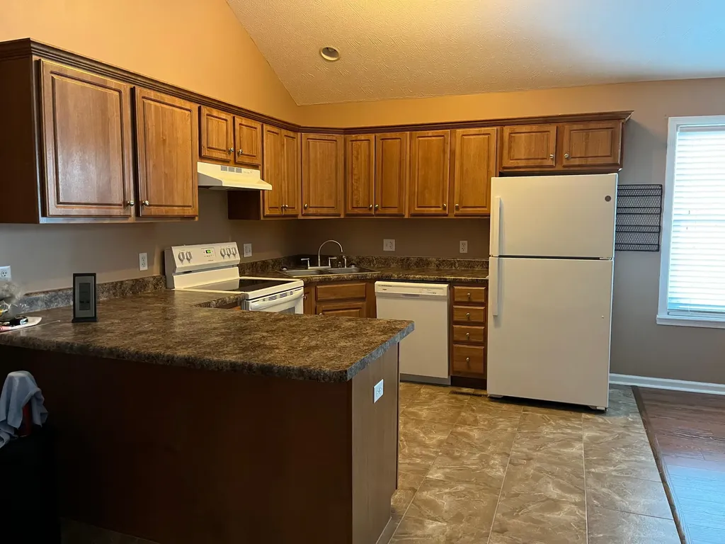 3118-3120 Winning Colors Way Lawrenceburg KY 40342