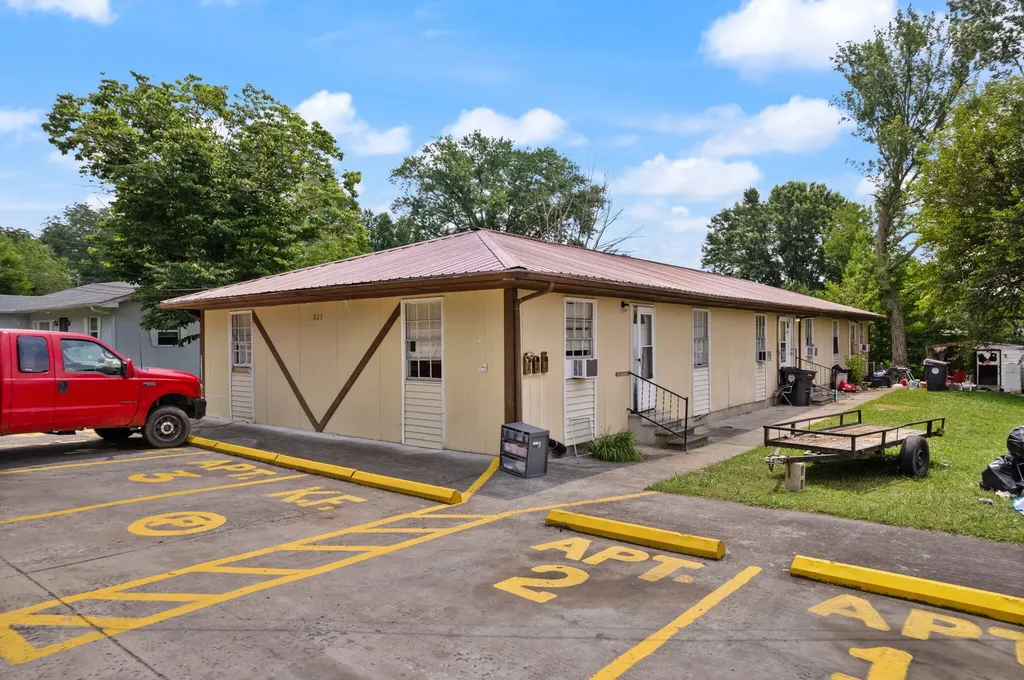 823 Engineer Street Corbin KY 40701