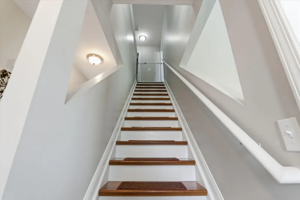 408 Cunningham Lane Lexington KY 40508