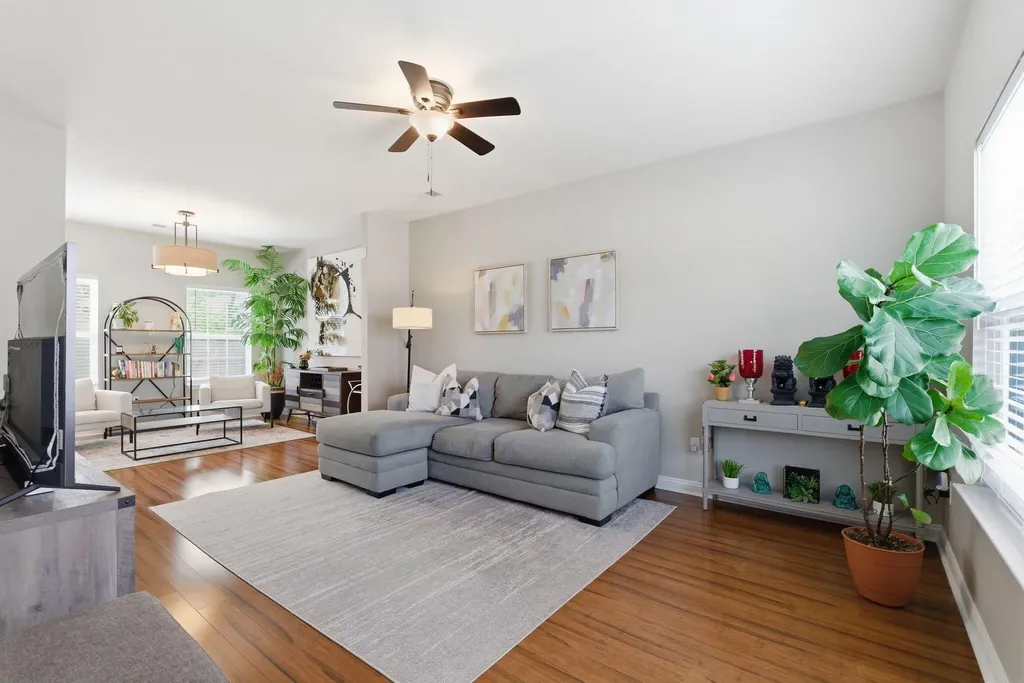 408 Cunningham Lane Lexington KY 40508