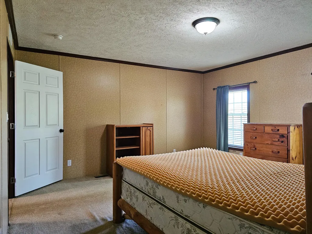 787 Moores Lane Stanford KY 40484