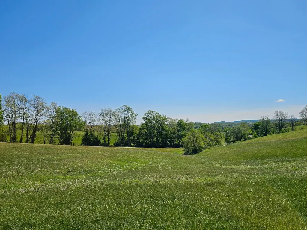 787 Moores Lane Stanford KY 40484