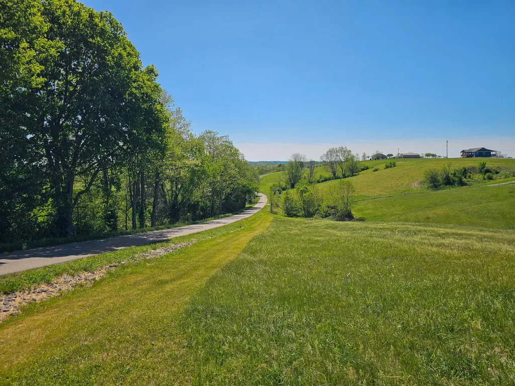 787 Moores Lane Stanford KY 40484
