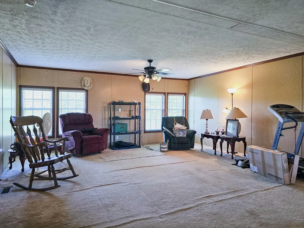 787 Moores Lane Stanford KY 40484