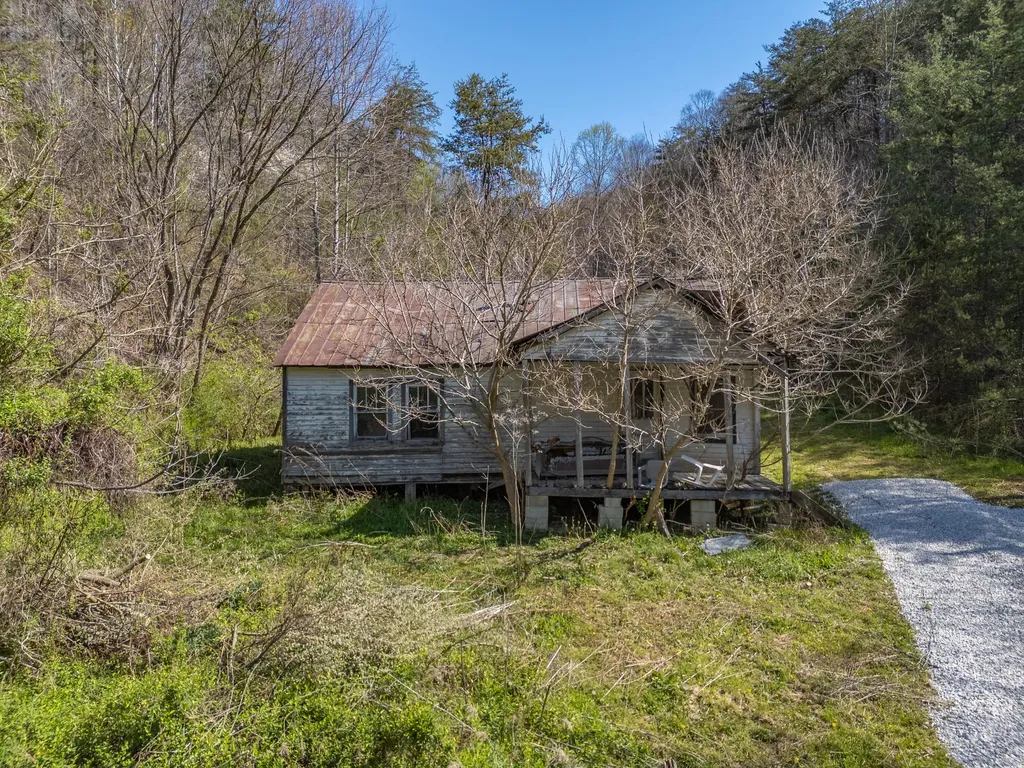 421 Stinson Branch Road West Liberty KY 41472