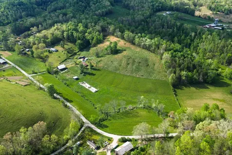 8228 Highway 705 West Liberty KY 41472