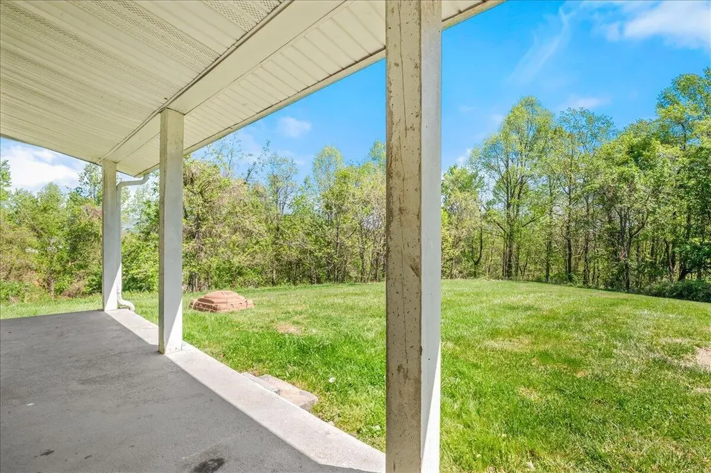 321 Elza Road London KY 40741