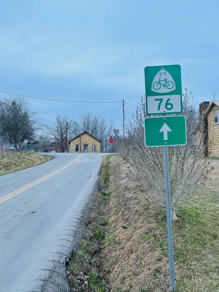 2867 Highway 3445 Tyner KY 40486